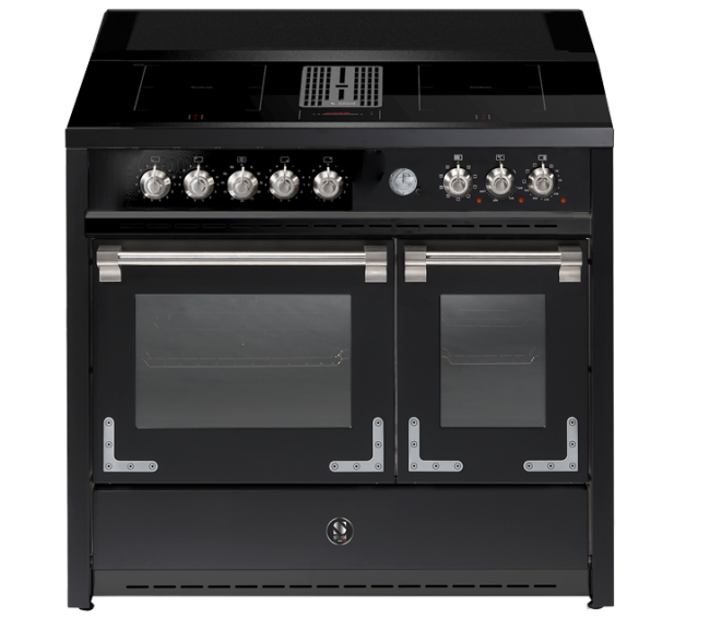 cucina in acciaio con cappa integrata